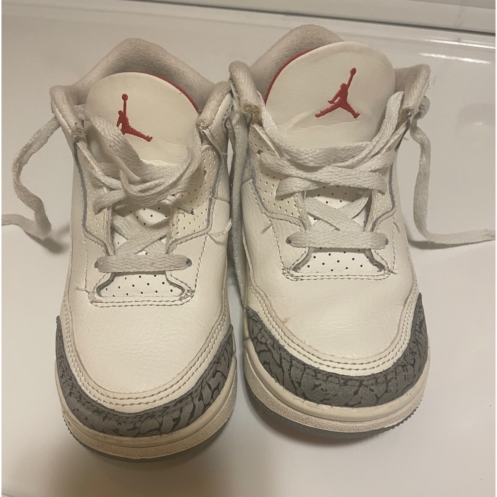 Toddler size 10 Jordan tennis shoes